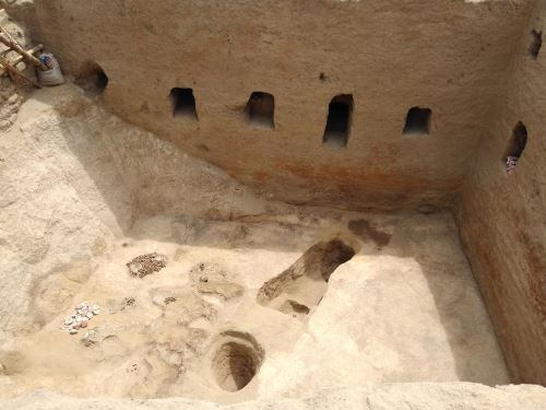 Los arqueólogos destacaron la construcción y las dimensiones de la cámara funeraria.