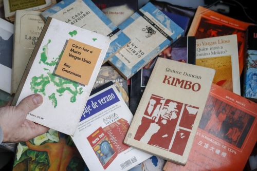 Libros en español en una universidad taiwanesa