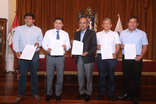Alcaldes de Trujillo y de los distritos de El Porvenir, Huanchaco, Florencia de Mora y La Esperanza firmaron convenio.