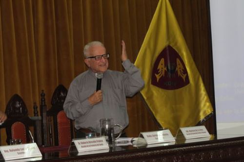 'He tenido el privilegio de conocerlo [a José María Arguedas]', afirmó el sacerdote Camacho.