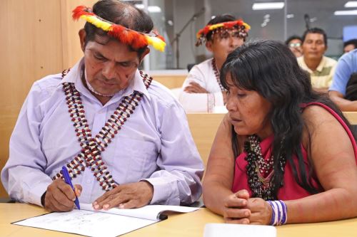 El jefe del Gabinete Ministerial, Salvador del Solar, agradeció a los líderes y representantes de las comunidades que viajaron hasta Lima para participar en la mesa de diálogo.