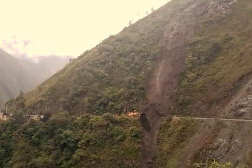 Las lluvias intensas provocan constantes deslizamientos en la provincia de Oxapampa, región Pasco.