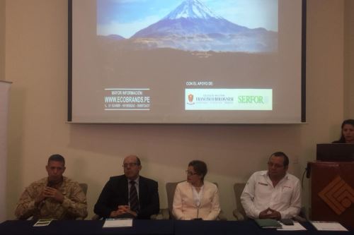Ecobrands y la Asociación Sostenible Humaniza RSE de la Cámara de Comercio e Industria de Arequipa suscribieron un convenio para consolidar el proyecto del primer bosque del Cercado de la Ciudad Blanca.