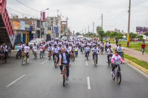 La Municipalidad Provincial del Santa organizó la bicicleteada 'Usa combustible limpio', con motivo del Día Mundial del Medio Ambiente.