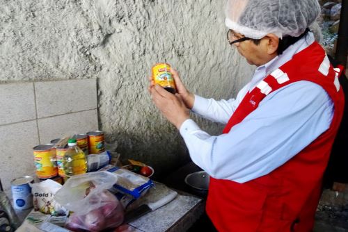 El director ejecutivo del programa Qali Warma, Fredy Hinojosa, constató la correcta prestación del servicio alimentario en Yauyos.