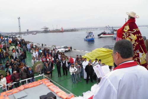 La procesión de la imagen de san Pedro empezará a las 7:30 horas, luego de la misa de alba.