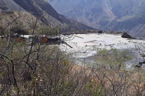 El OEFA verificó que la emergencia ambiental generó el desembalse de aproximadamente 67,487.80 metros cúbicos de relave en un área aproximada de 41 574 metros cuadrados.