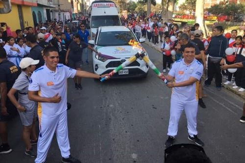 La ciudad de Chiclayo (Lambayeque) vivió fiesta por la llegada de la Antorcha Panamericana, como parte de su periplo rumbo a Lima.