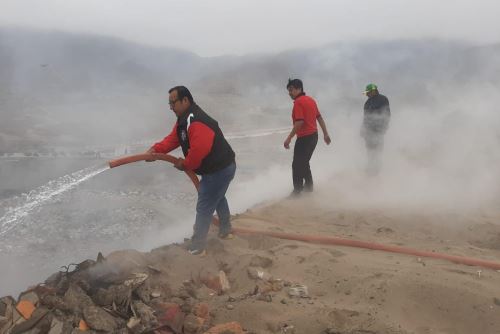 Nuevo incendio se registró en el botadero informal del distrito de Coishco, región Áncash.