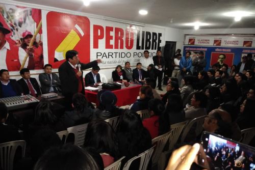 El Comité Ejecutivo Nacional de Perú Libre convocó a una reunión ante sentencia al gobernador regional de Junín, Vladimir Cerrón.