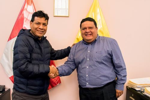 Los alcaldes de Coishco, Abel Sánchez, y de la provincia del Santa, Roberto Briceño, implementarán acciones orientadas a lograr la clausura definitiva del botadero informal de Chimbote.