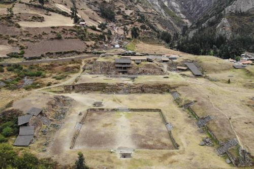 Vista aérea del monumento arqueológico Chavín de Huántar, ícono de la cultura Chavín.