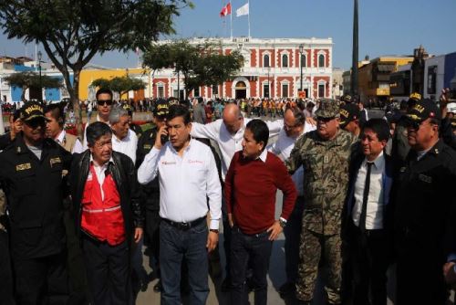 El ministro del Interior, Carlos Morán, encabezó el ejercicio de prevención en la ciudad de Trujillo, capital de la región La Libertad.