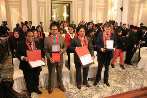 Cortes y distritos judiciales ganadores del concurso Premio Certificación ISO a las Buenas Prácticas 2019 recibieron galardones.