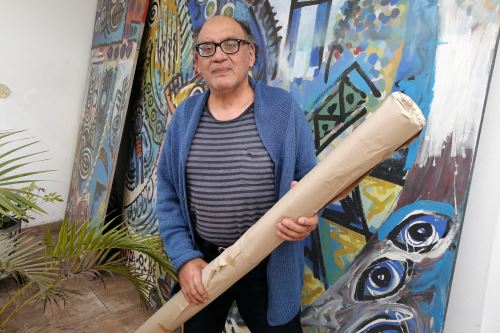 El artista plástico Herbert Rodriguez también participa en el proyecto Susurradores del viento: El viaje de la palabra.