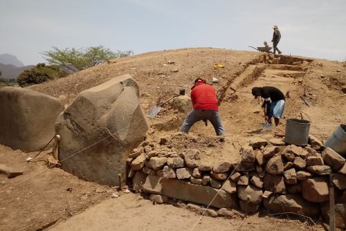 Investigaciones arqueológicas en huaca El Toro, ubicada en el distrito de Oyotún, región Lambayeque, se prolongarán por un mes.