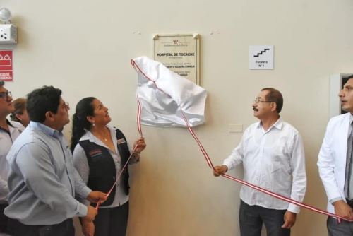 El Hospital de Tocache fue inaugurado por Sofía Velásquez, asesora y representante de la ministra de Salud, y el gobernador de San Martín, Pedro Bogarín.
