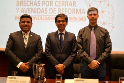 El titular del Midis, Jorge Meléndez, clausuró el foro 'Brechas por cerrar y avenidas de reforma para un envejecimiento con dignidad'.