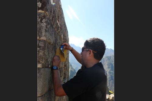 Carlos Benavente es el investigador principal y coordinador del proyecto de investigación Cusco-Pata del Ingemmet.