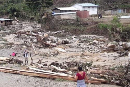 Debido a las lluvias intensas se registró un deslizamiento en el anexo San Juan de Miraflores, provincia de Chanchamayo, en la selva de la región Junín.