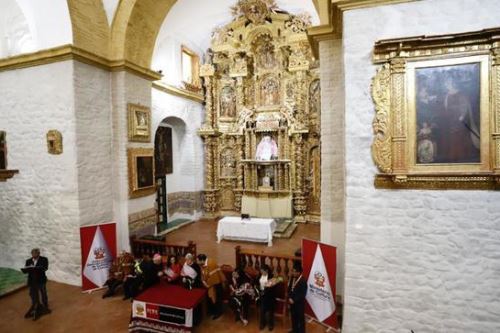 El Santuario de la Virgen de Cocharcas de Apurímac fue declarado monumento artístico mediante Ley N° 9381 en 1941. El Santuario de la Virgen de Cocharcas de Apurímac fue declarado monumento artístico mediante Ley N° 9381 en 1941.