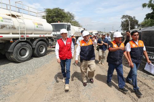 El ministro de Defensa, Walter Martos, visitó la semana pasada la región Lambayeque para coordinar acciones ante el periodo de lluvias.