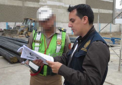 Policía