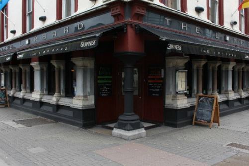 El afamado pub The Lombard de Dublín (Irlanda) incorporará próximamente a su carta nuestro cóctel de bandera.