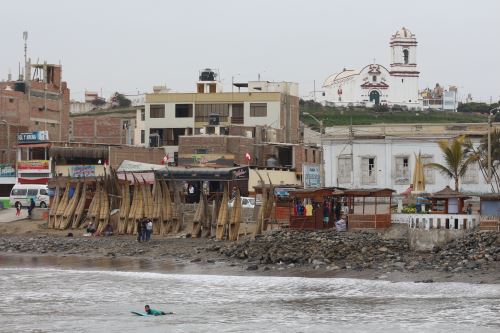 El balneario de Huanchaco es el segundo destino preferido por los turistas extranjeros que visitan la región La Libertad.