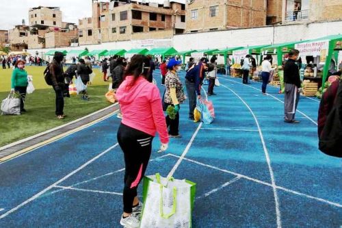 Las ferias itinerantes “De la chacra a la olla” tiene una gran acogida en la región Cajamarca.