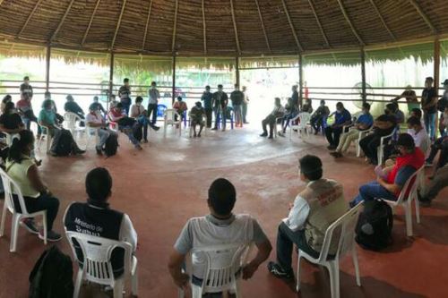 El ministro de Cultura, Alejandro Neyra, se reunió con autoridades de Loreto y comuneros indígenas.