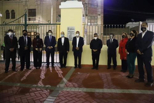 Autoridades políticas, religiosas y militares participaron en la inauguración de la iglesia San Pedro de Lambayeque.