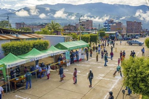 Familias productoras de cacao, café y peces lograron ventas por más de 6.6 millones de soles.