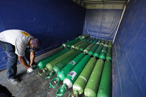 EsSalud envió 48 balones de oxígeno medicinal con una capacidad de 10 m3 cada uno a la región Huánuco.