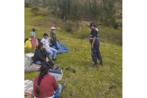 Dos familias han sido evacuadas a un refugio temporal tras deslizamiento en cerro Cachipuquio (Áncash).