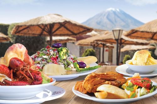 Rocoto relleno con pastel de papa tradicional arequipeño. – Foto de Wayrana  Restaurante & Café, Arequipa - Tripadvisor