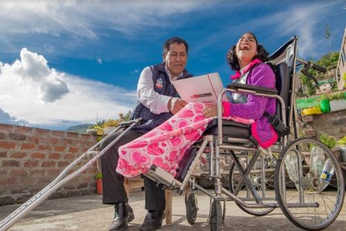 Midis promueve mejorar atención a personas con discapacidad y adultos ...