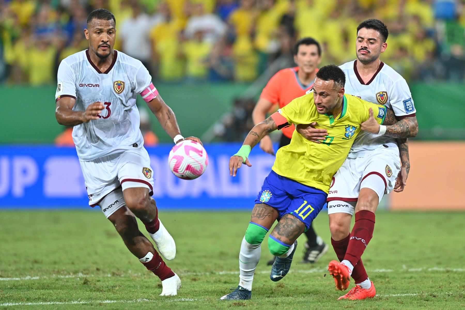 KTO Eliminatórias: Peru e Venezuela fecham rodada com empate