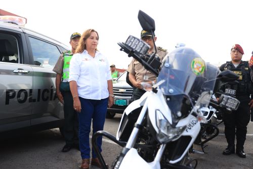 Mininter entrega 228 camionetas y 40 motocicletas a la Policía Nacional | Noticias | Agencia Peruana de Noticias Andina