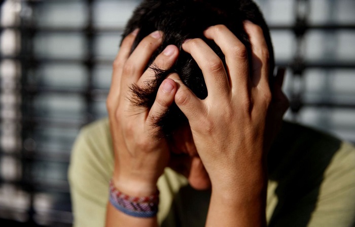 Suicidio en adolescentes : factores de riesgo y señales de alerta