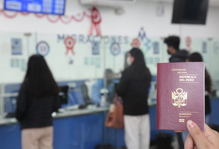 Migraciones en Perú: emisión de pasaportes y suspensión de sellos de control migratorio