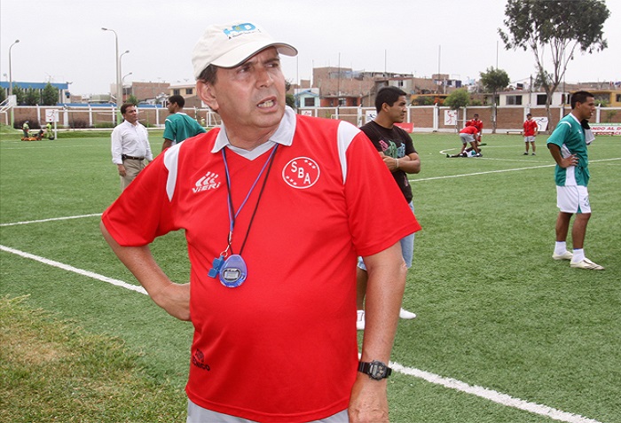 Fútbol peruano en la mira: Conversamos con Roberto 