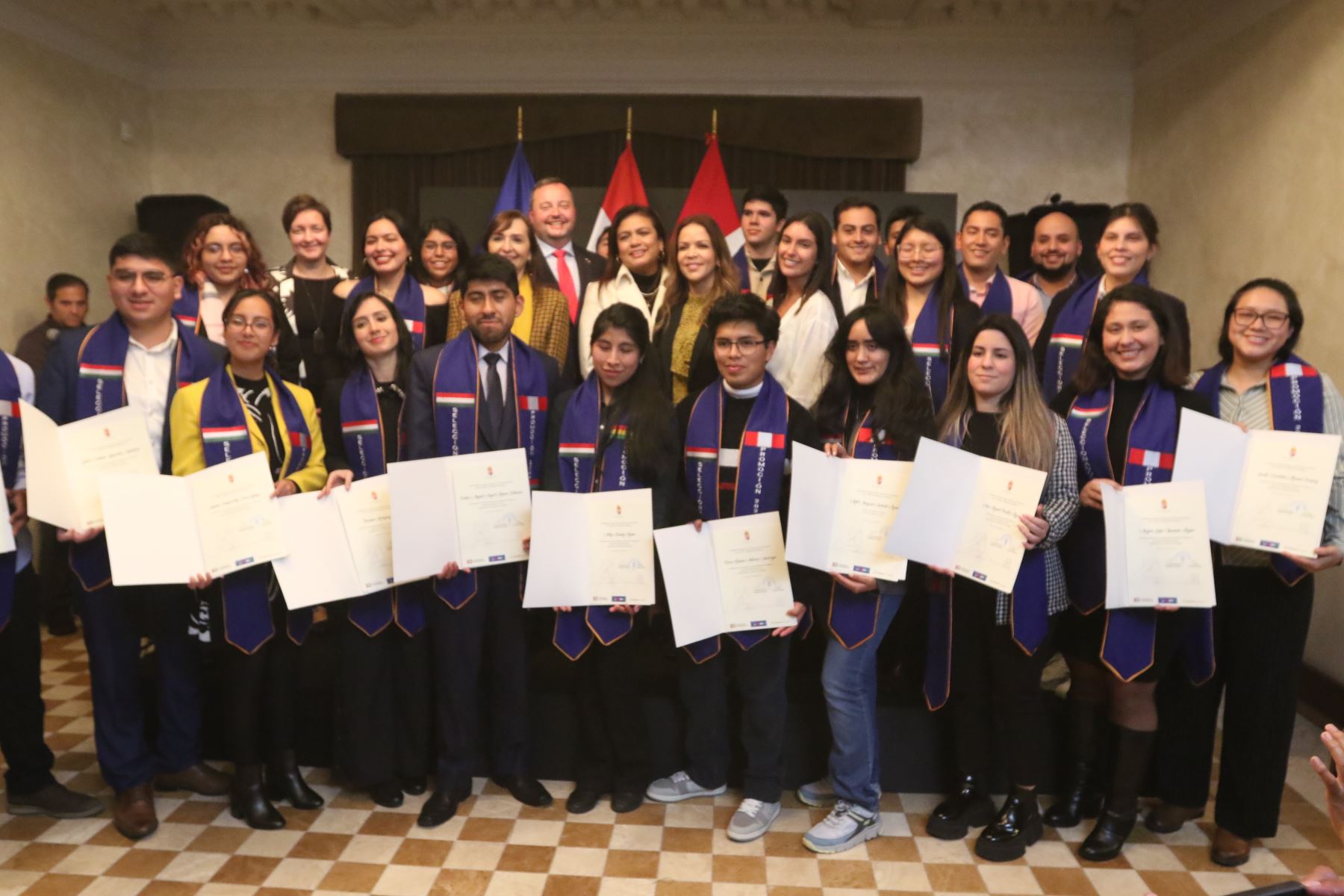 ¿Cómo estudiar un postgrado en Hungría? : Te explicamos cómo acceder a una beca