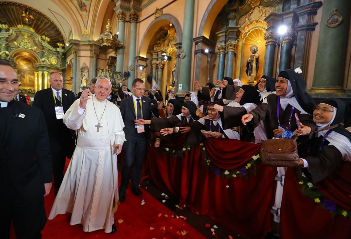 El papa Francisco y su humildad jesuita en el Vaticano