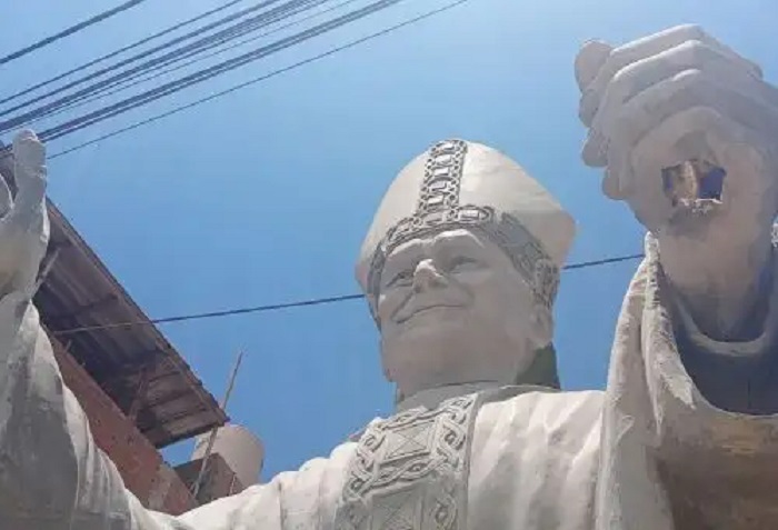 Chiclayo: Así avanza la escultura monumental del papa León XIV