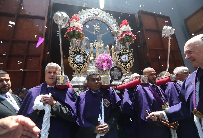 259 años cumple la Primera Cuadrilla del Señor de los Milagros