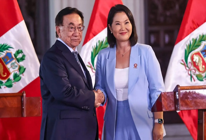 Presidente José María Balcázar y mandataria Keiko Fujimori se reunen en Palacio de Gobierno