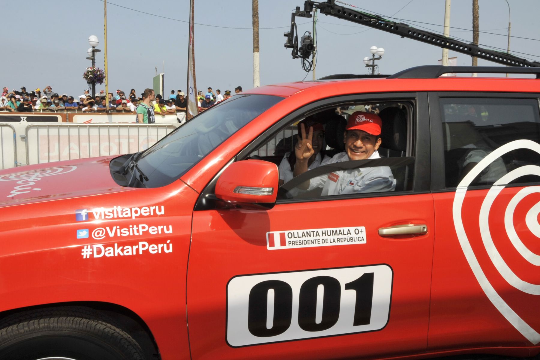 LIMA, DICIEMBRE 05. Presidente de la República Ollanta Humala, participó en la partida oficial del Rally Dakar edición 2013. Foto: ANDINA/Prensa Presidencia