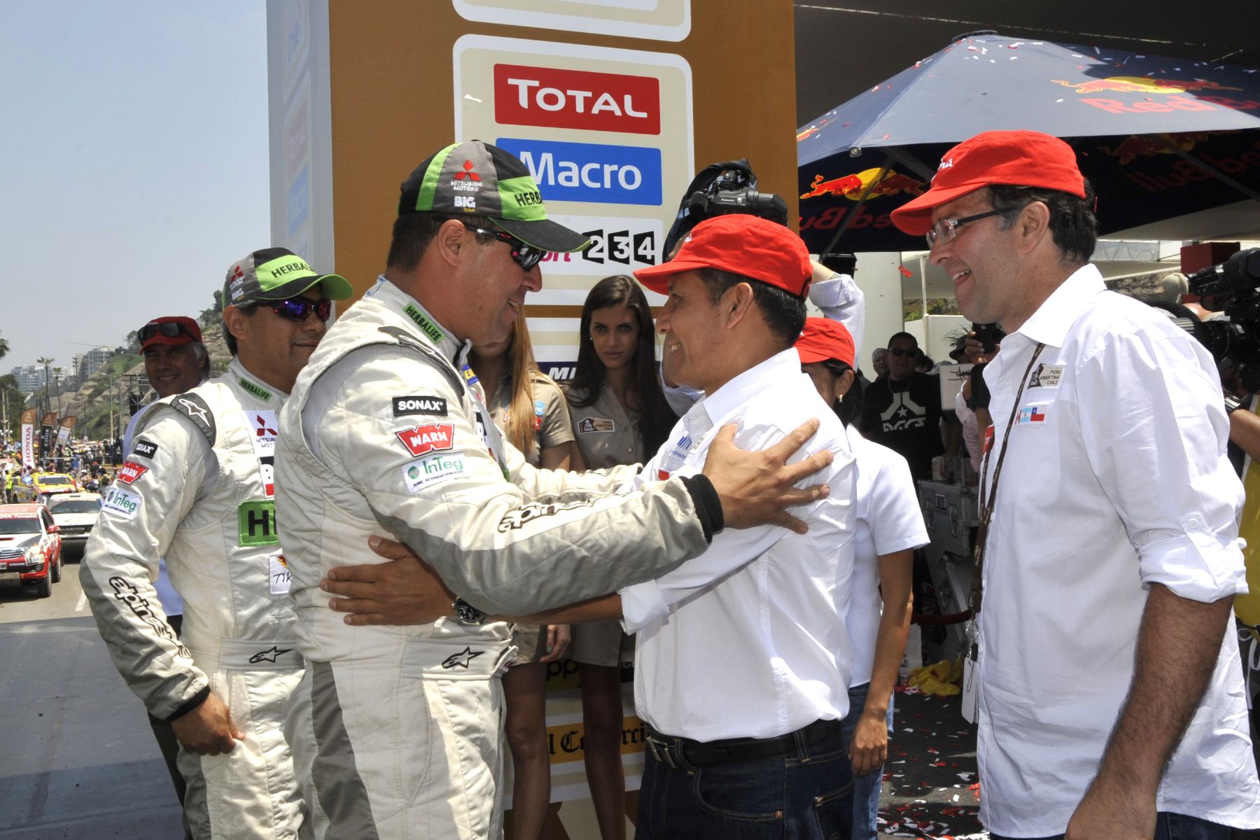 LIMA, DICIEMBRE 05. Presidente de la República Ollanta Humala, participó en la partida oficial del Rally Dakar edición 2013. Foto: ANDINA/Prensa Presidencia