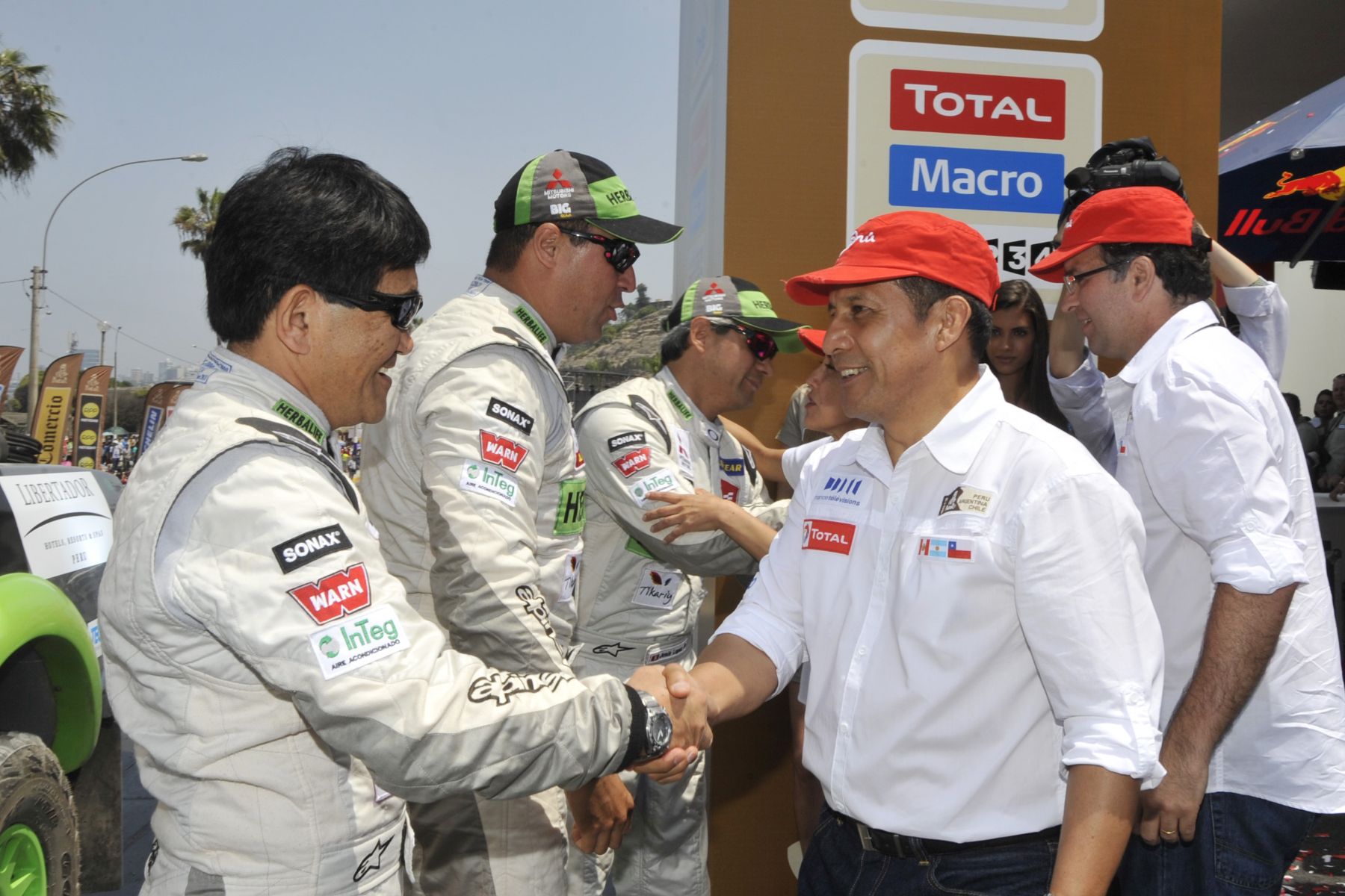 LIMA, DICIEMBRE 05. Presidente de la República Ollanta Humala, participó en la partida oficial del Rally Dakar edición 2013. Foto: ANDINA/Prensa Presidencia